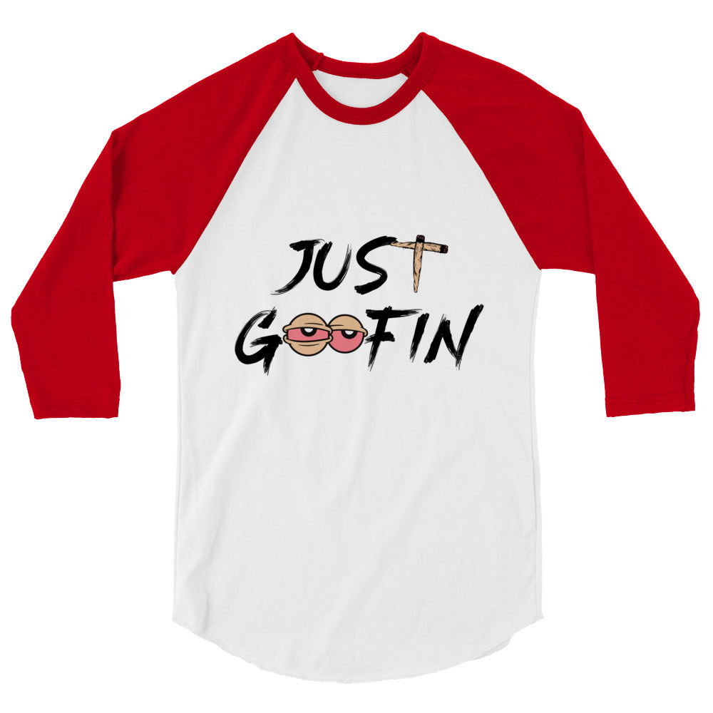 3/4 sleeve raglan shirt